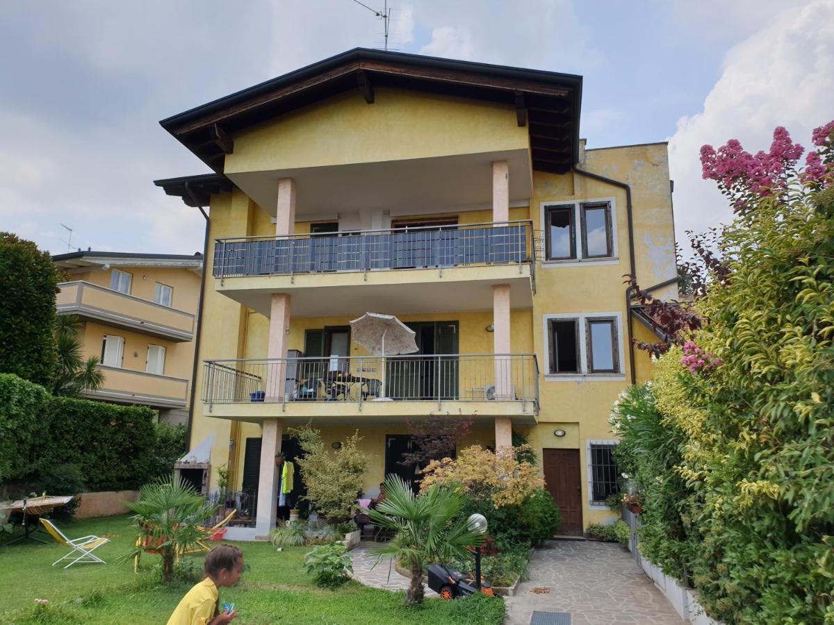 Desenzano Luxury Apartment Дезенцано-дель-Гарда Екстер'єр фото