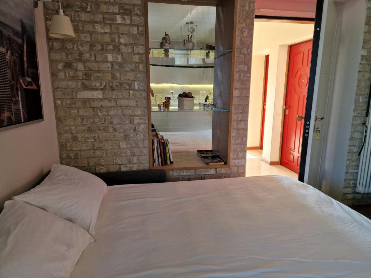 Desenzano Luxury Apartment Дезенцано-дель-Гарда Екстер'єр фото